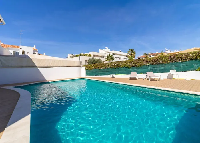 아파트 Garnero By Hellovacations *